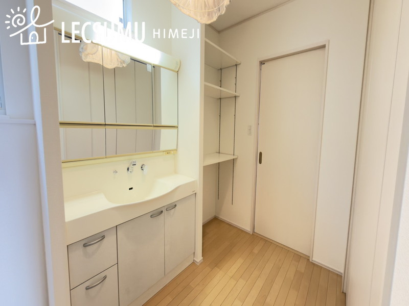 姫路市辻井７丁目／中古戸建の独立洗面台