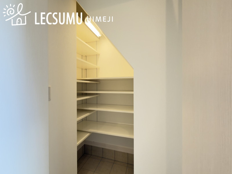 姫路市辻井７丁目／中古戸建の収納