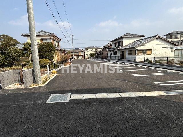 エミネント長田Ⅱの駐車場