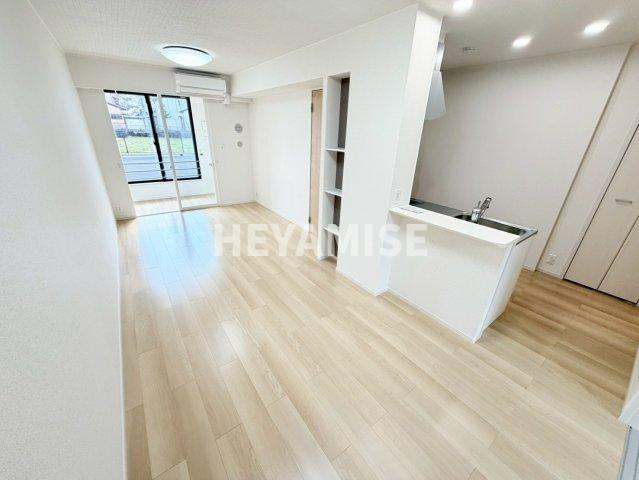 ファミール・ヴィスタの居間・リビング