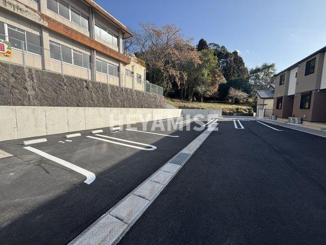 プラシードヒルⅩの駐車場|※別のお部屋の写真です。