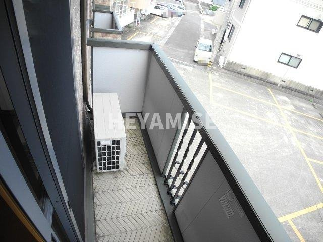 ウィルモア平山のバルコニー