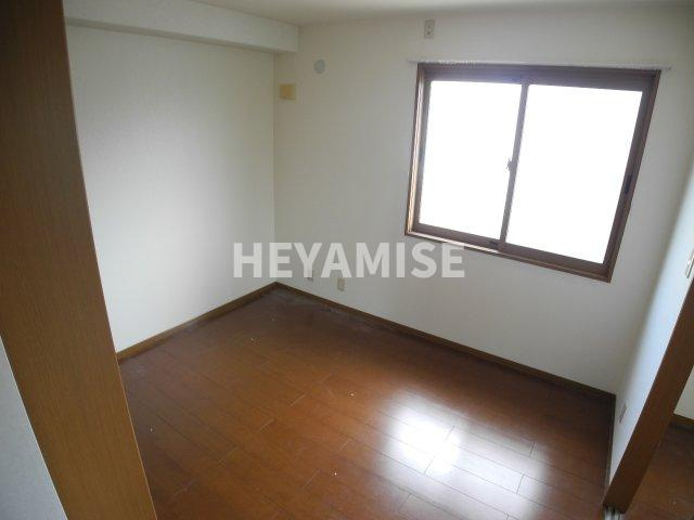 ウィルモア平山の内装