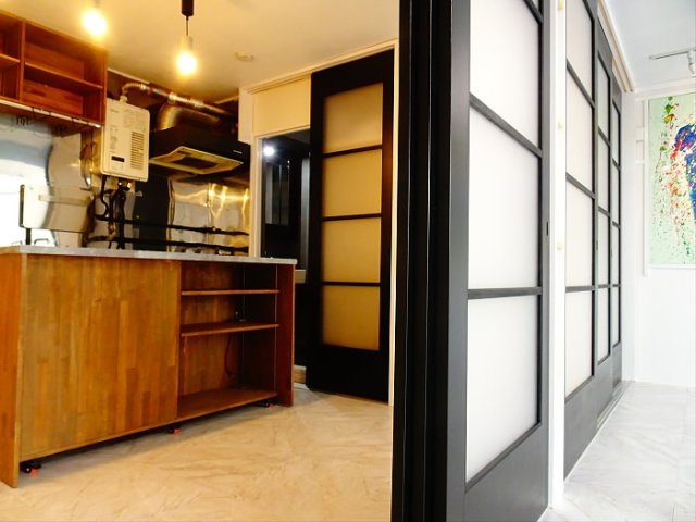 東 ビルのキッチン