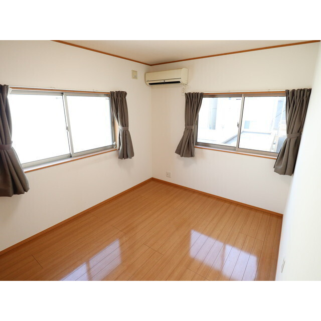 池袋三丁目戸建の寝室