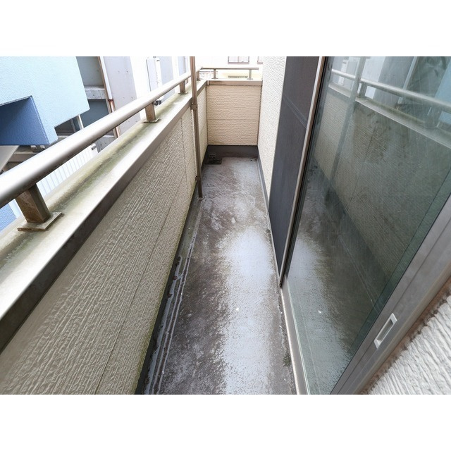 池袋三丁目戸建のバルコニー