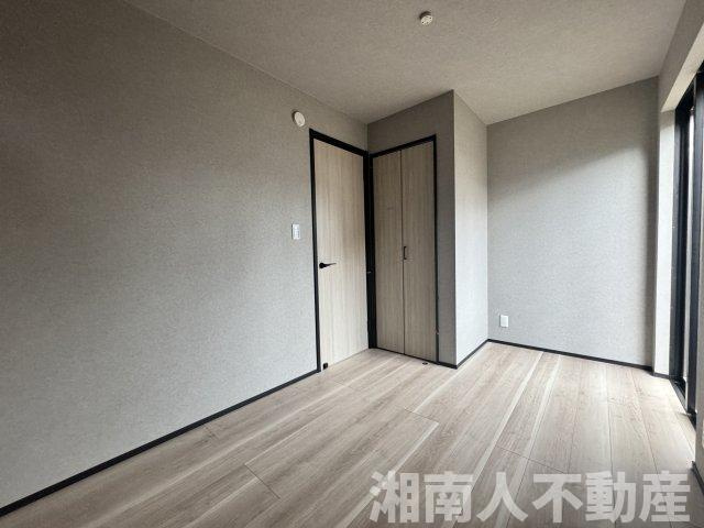 鎌倉市岩瀬１４５３新築戸建ての洋室|落ち着いた色調の洋室です