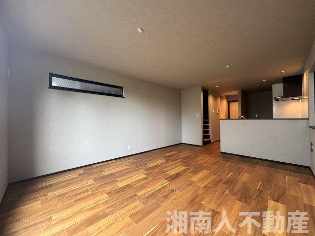 鎌倉市岩瀬１４５３新築戸建ての居間・リビング|おしゃれなリビングです