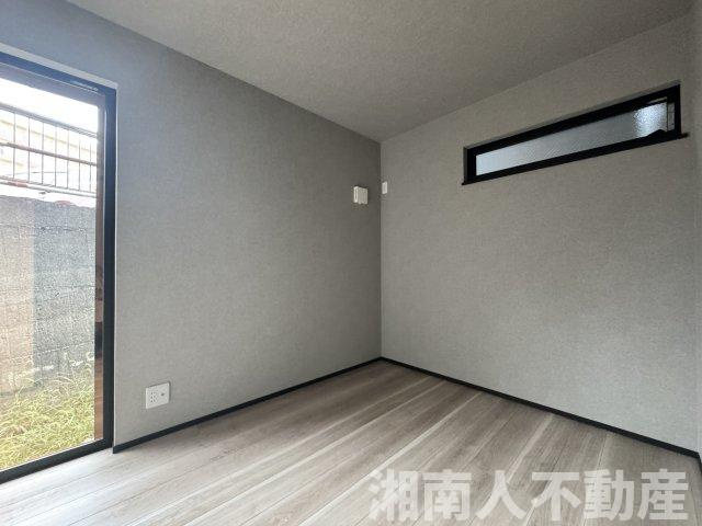 鎌倉市岩瀬１４５３新築戸建ての洋室|落ち着いた色調の洋室です