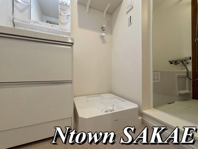 【設備】 | プルミエール角割町 | 洗濯機置き場です