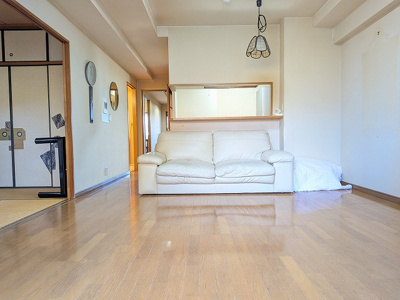 【居間・リビング】 | ドゥ・マテール穴生（C-39）