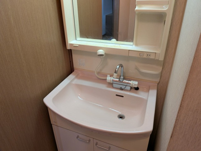 【独立洗面台】 | ドゥ・マテール穴生（C-39）