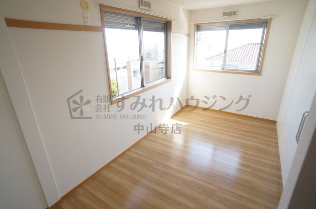 大塚様戸建貸家Ⅱの洋室