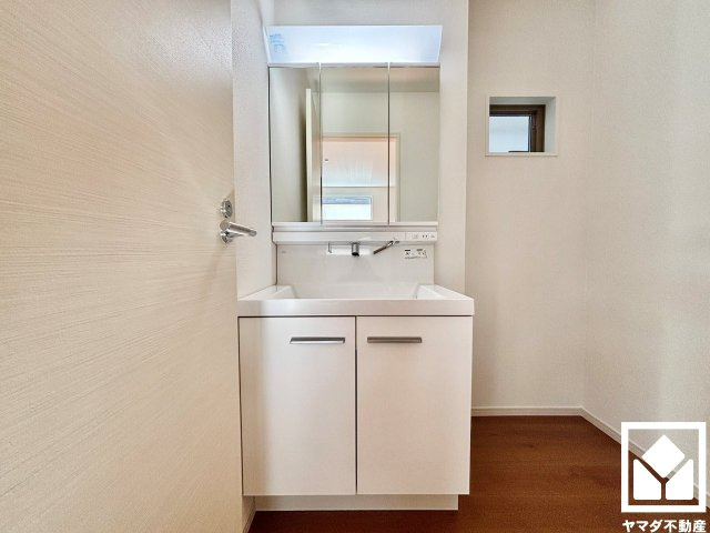 伏見区醍醐柏森町　1期　1号地の独立洗面台