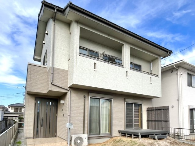 【中古戸建】太田市由良町の外観|■外観｜永く住むほどに愛着を深める、味わい豊かなデザインです。