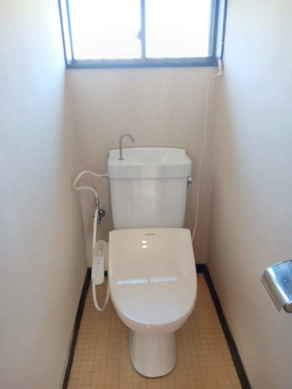 松山1804-253貸家のトイレ|清潔感のあるトイレです