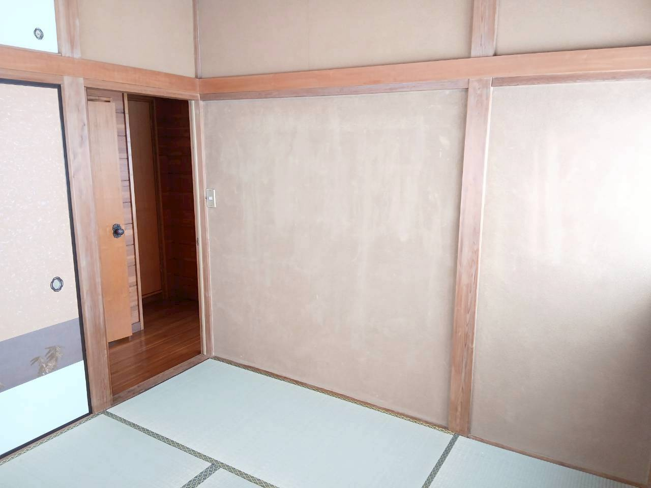 松山1804-253貸家の内装|内装は落ち着いています