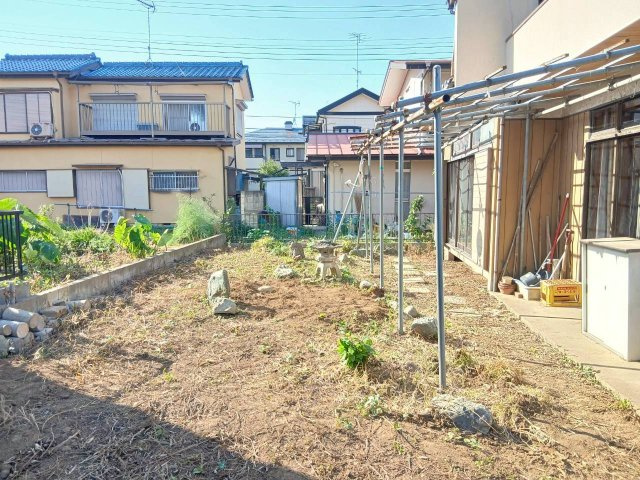 松山1804-253貸家の庭