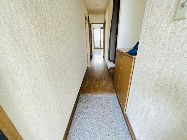 川崎市多摩区宿河原２丁目の賃貸マンションの玄関