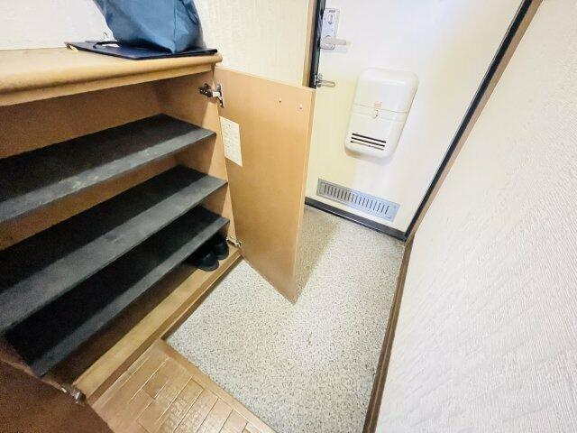 川崎市多摩区宿河原２丁目の賃貸マンションの収納