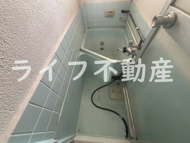西田マンションの浴室|日々の疲れを癒すお風呂付です