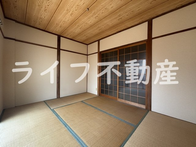 西田マンションの内装|明るい色調の室内です