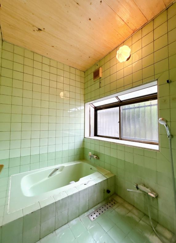 ひたちなか市平磯遠原町　中古戸建の浴室