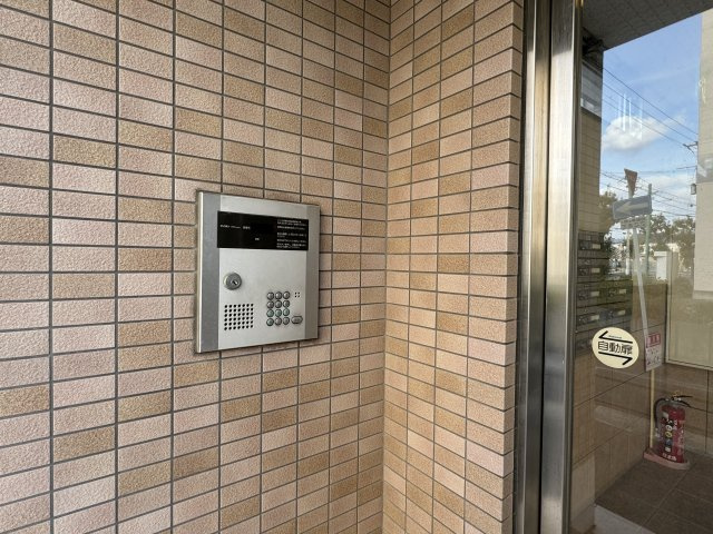 イセハイツのエントランス