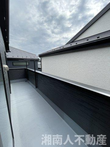 小田原市堀之内2期  新築戸建全7棟のバルコニー|バルコニーからの眺めを楽しみながら食事をしませんか