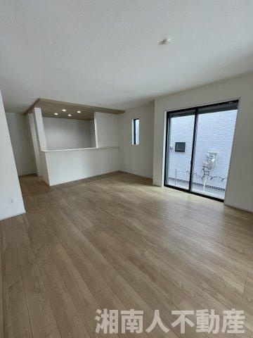 小田原市堀之内2期  新築戸建全7棟の居間・リビング|ゆったり過ごせる居間です