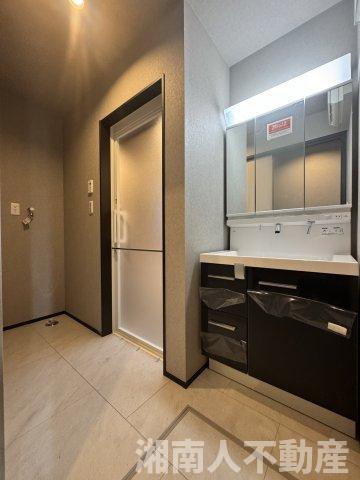 鎌倉市岩瀬１４５３新築戸建ての独立洗面台|独立洗面台です