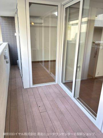 【バルコニー】