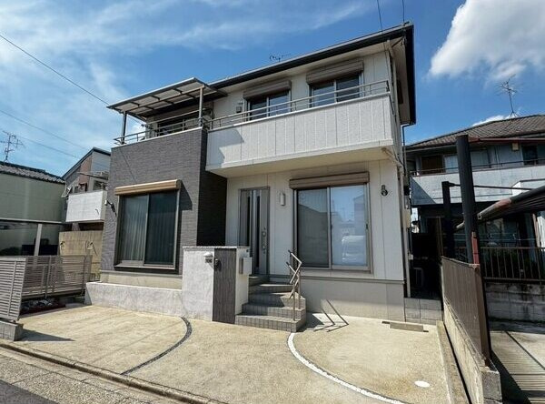 守山区鳥羽見１丁目戸建