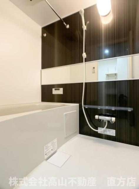 セレーナ直方A棟の浴室