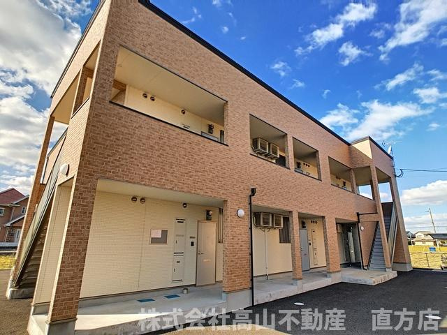 セレーナ直方A棟の外観