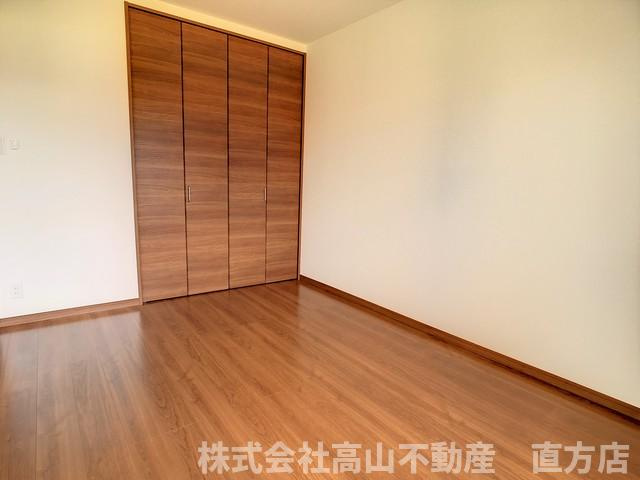 セレーナ直方A棟の洋室