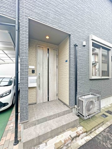 氷室町借家のエントランス|毎日通るエントランスはこのようになっています