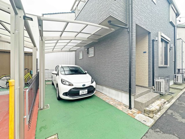 氷室町借家の駐車場|車1台駐車可能