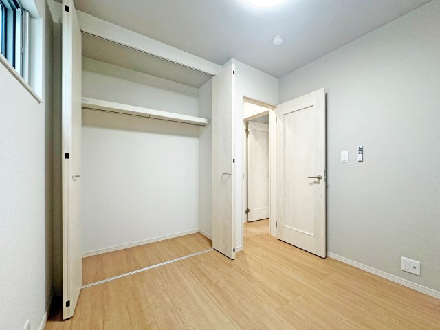 氷室町借家の収納|小物を収納するのに便利です