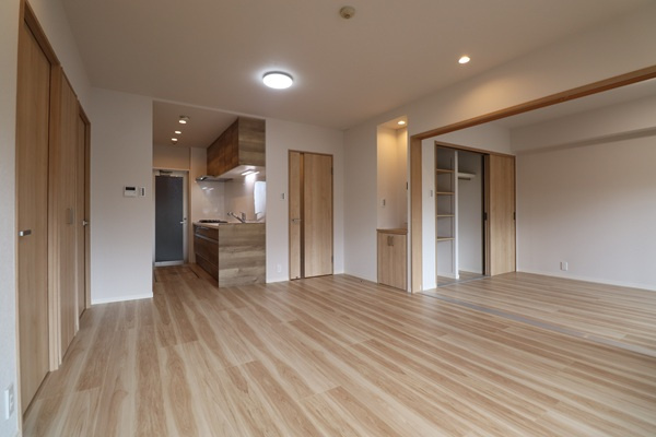 ナポレ久留米けやき通りの居間・リビング