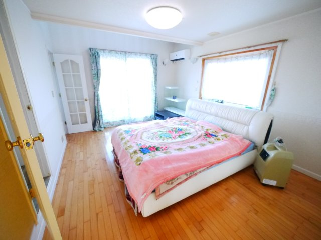大網白里市季美の森南2　中古戸建の洋室|平成13年5月築 建物約74坪 5LLDDKK 敷地約141坪 季美の森ゴルフ場のある分譲地都市ガス