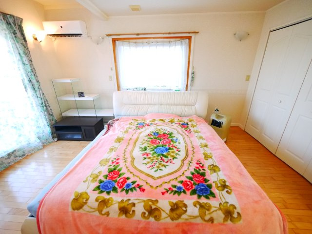 大網白里市季美の森南2　中古戸建の洋室|平成13年5月築 建物約74坪 5LLDDKK 敷地約141坪 季美の森ゴルフ場のある分譲地都市ガス
