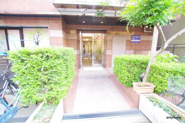 ジョリーフローラ　仲介手数料無料のエントランス
