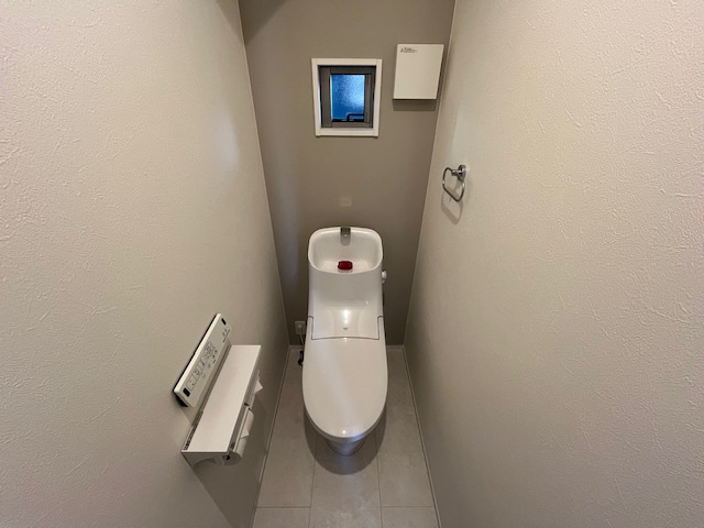 市町戸建てのトイレ