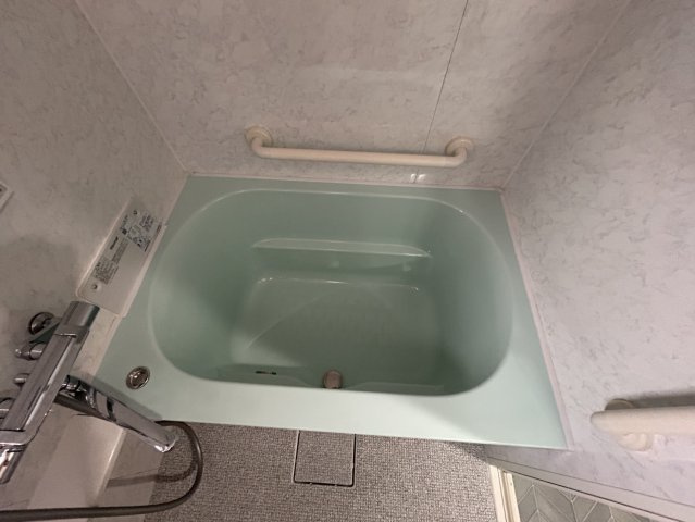高倉台7-2団地30号棟の浴室