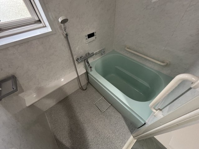 高倉台7-2団地30号棟の浴室