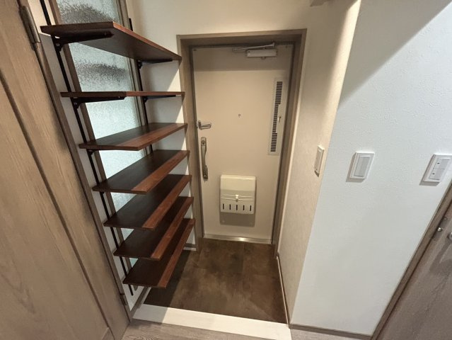 高倉台7-2団地30号棟の玄関