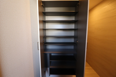 【収納】 | Ｄ-ＲＯＹＡＬ中央 ＥＡＳＴ | シューズボックス