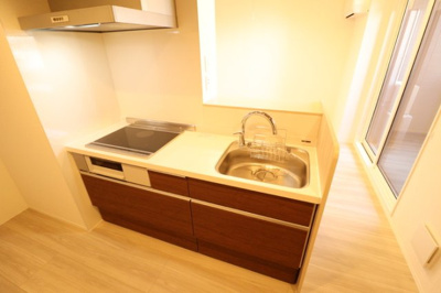 【キッチン】 | Ｄ-ＲＯＹＡＬ中央 ＥＡＳＴ | キッチン