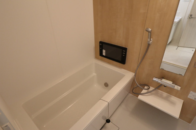 【浴室】 | Ｄ-ＲＯＹＡＬ中央 ＥＡＳＴ | バス